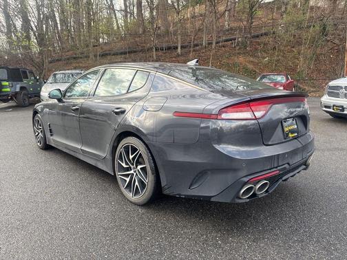 Metal 2022 Kia Stinger GT-Line