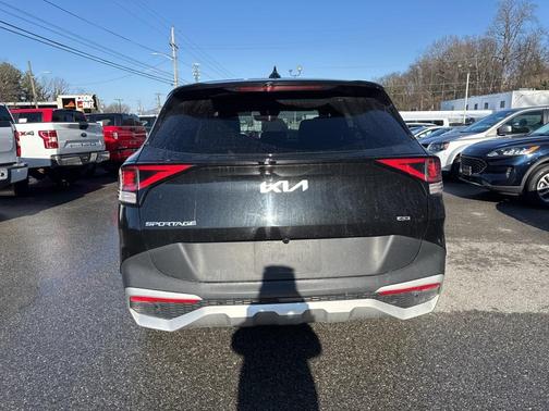 2024 Kia Sportage LX