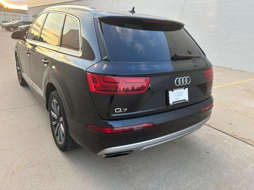 2017 Audi Q7 3.0T Premium Plus