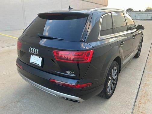 2017 Audi Q7 3.0T Premium Plus