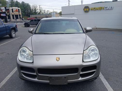 Prosecco Metallic 2004 Porsche Cayenne S