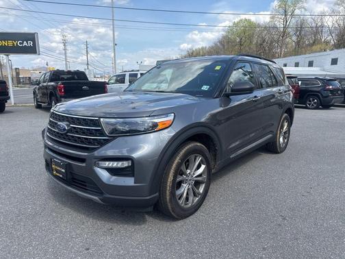 Carbonized Gray Metallic 2023 Ford Explorer XLT