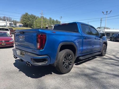 Dynamic Blue Metallic 2022 GMC Sierra 1500 Elevation