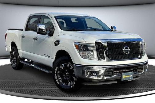 2017 Nissan Titan SL