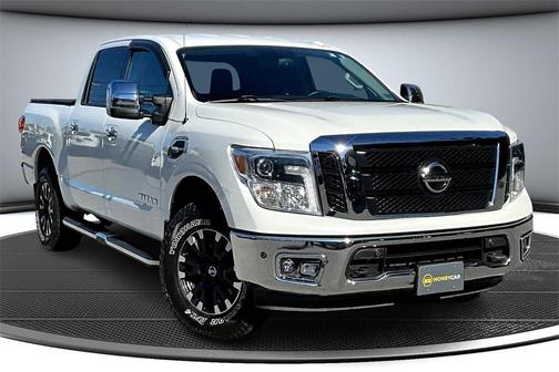 2017 Nissan Titan SL