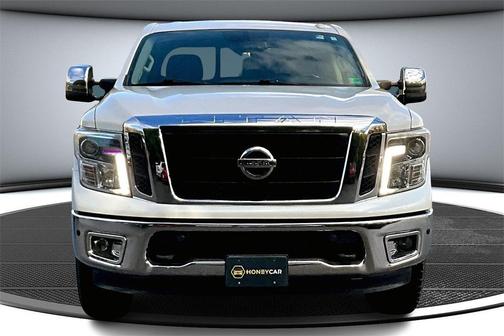 2017 Nissan Titan SL