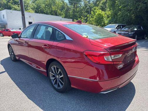 Maroon 2022 Honda Accord EX-L