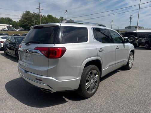Quicksilver Metallic 2019 GMC Acadia Denali