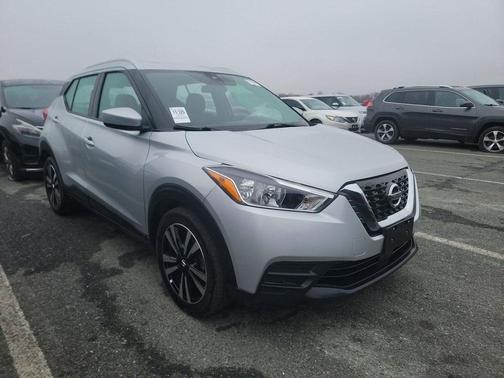 2020 Nissan Kicks SV