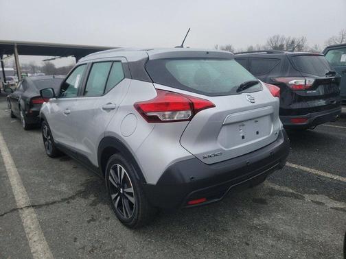 2020 Nissan Kicks SV