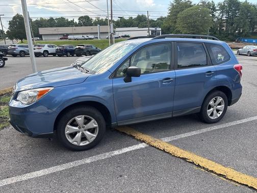 2016 Subaru Forester 2.5i