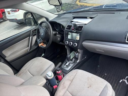 2016 Subaru Forester 2.5i