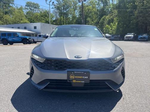 Everlasting Silver 2021 Kia K5 EX