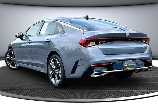 Everlasting Silver 2021 Kia K5 EX