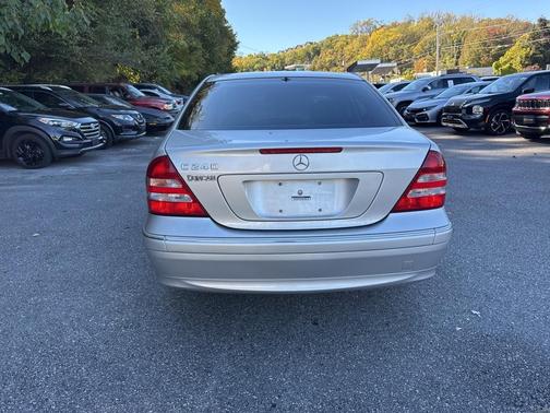 2005 Mercedes-Benz C-Class 