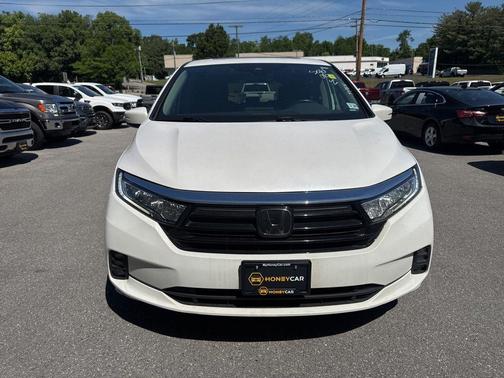 White 2024 Honda Odyssey EX-L
