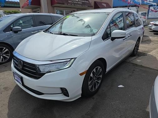 White 2024 Honda Odyssey EX-L