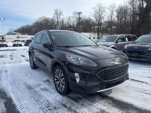 2020 Ford Escape Titanium