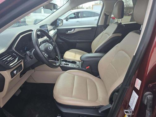 Bronze 2021 Ford Escape SEL