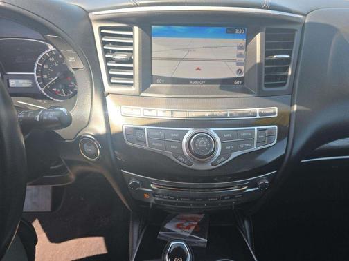 White 2017 INFINITI QX60 Base