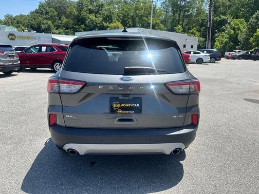 Gray Metallic 2022 Ford Escape SEL