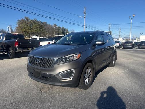 2018 Kia Sorento LX