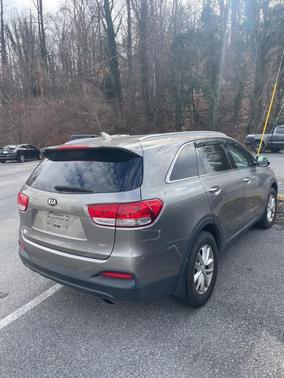 2018 Kia Sorento LX