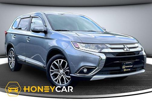 Gray 2018 Mitsubishi Outlander SE