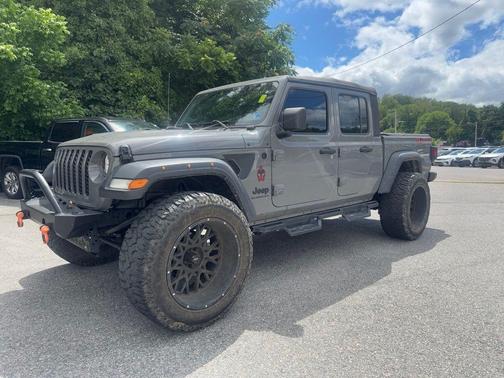 Sting Gray Clearcoat 2021 Jeep Gladiator Sport