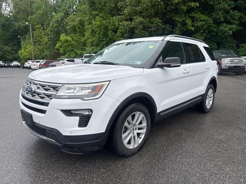 Oxford White 2018 Ford Explorer XLT