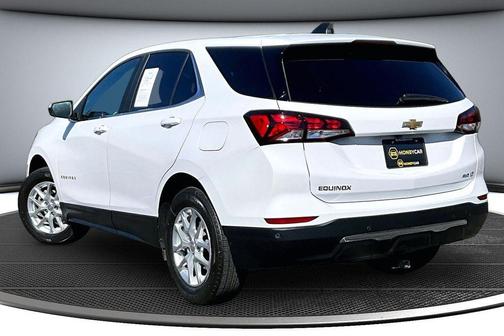 Summit White 2022 Chevrolet Equinox 2LT