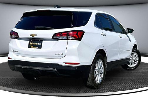 Summit White 2022 Chevrolet Equinox 2LT