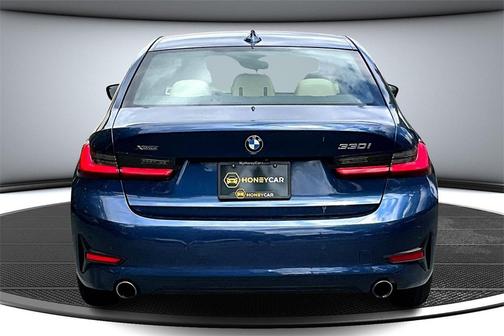 2021 BMW 330 i xDrive