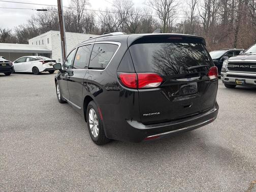 2018 Chrysler Pacifica Touring-L Plus