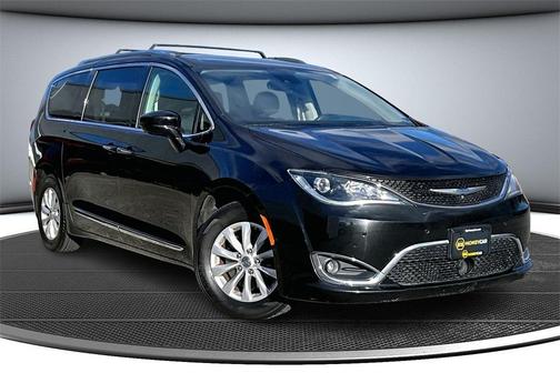 2018 Chrysler Pacifica Touring-L Plus