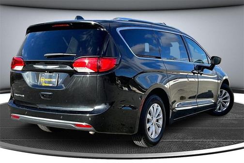 2018 Chrysler Pacifica Touring-L Plus