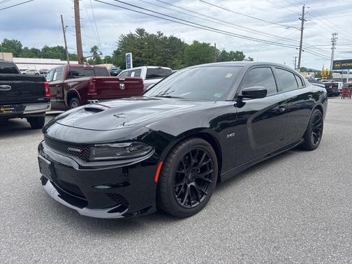 Pitch Black Clearcoat 2023 Dodge Charger R/T
