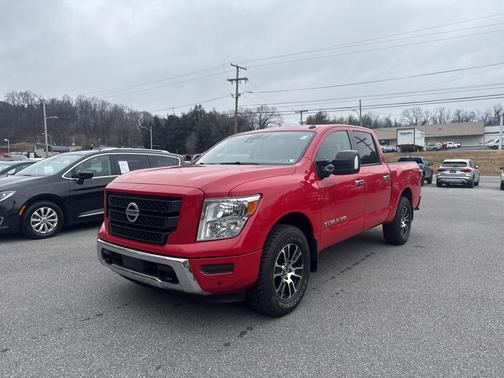 2020 Nissan Titan SV