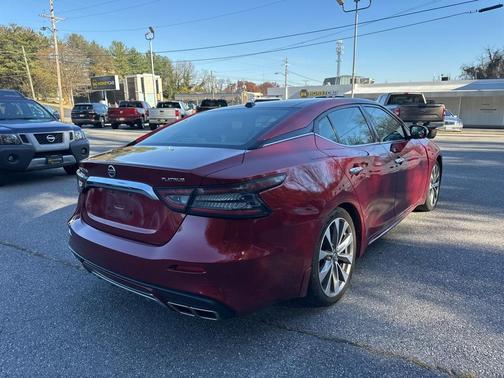 2022 Nissan Maxima Platinum