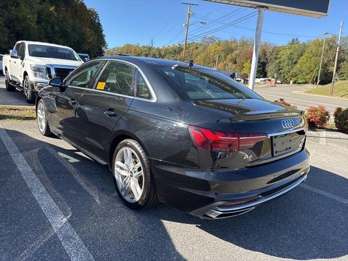 2023 Audi A4 45 S line Premium Plus