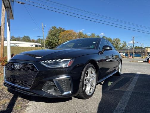 2023 Audi A4 45 S line Premium Plus