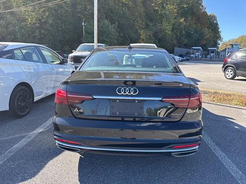 2023 Audi A4 45 S line Premium Plus