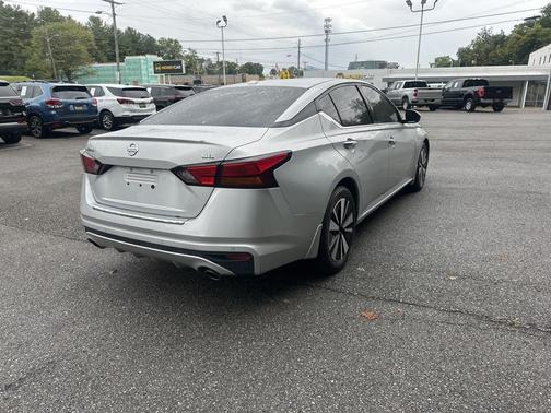 2021 Nissan Altima 2.5 SL