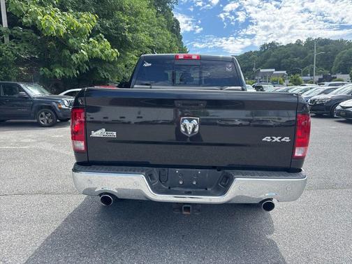 Brilliant Black Crystal Pearlcoat 2015 RAM 1500 Big Horn