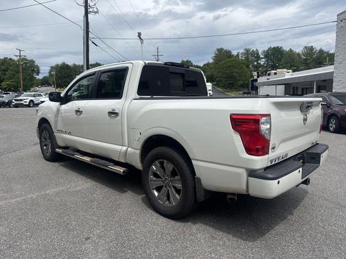 Glacier White 2019 Nissan Titan SV