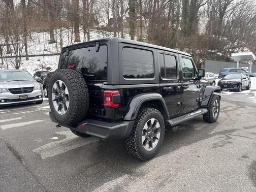 2022 Jeep Wrangler Unlimited Sahara