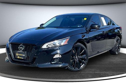 Black 2022 Nissan Altima 2.5 SR