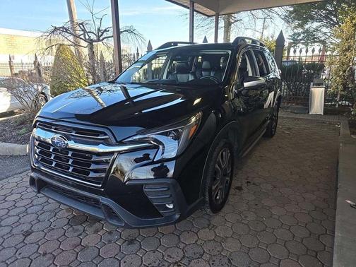 Crystal Black Silica 2023 Subaru Ascent Limited