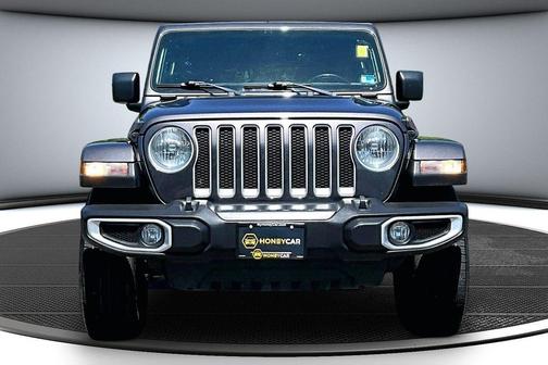 Granite Crystal Clearcoat Metallic 2021 Jeep Wrangler Unlimited Sahara
