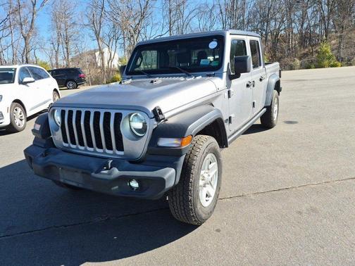2020 Jeep Gladiator Sport
